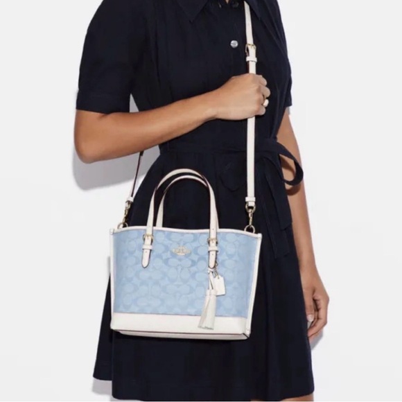 Coach Mollie 25 Tote Bag In Signature Chambray. - Picture 15 of 15